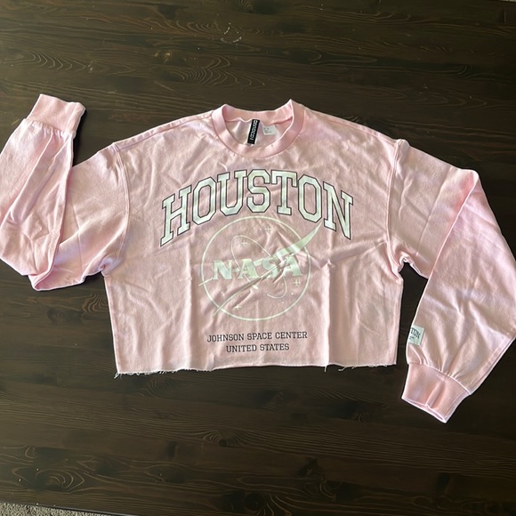 Cropped Sweatshirt - Picture 1 of 4